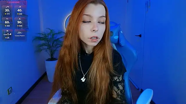 Snapshot of PinkAn8el chatting on 02/23/26, 03:04 PinkAn8el online show from 02/23/26, 03:04