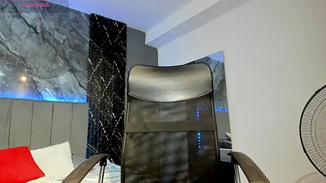 milo cruz  online show from 02/13/26, 05:58