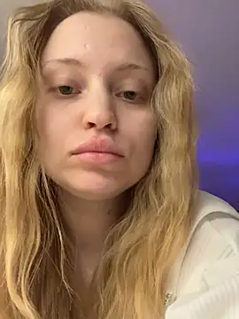 Snapshot of MollyHilton chatting on 02/01/26, 02:37 MollyHilton online show from 02/01/26, 02:37