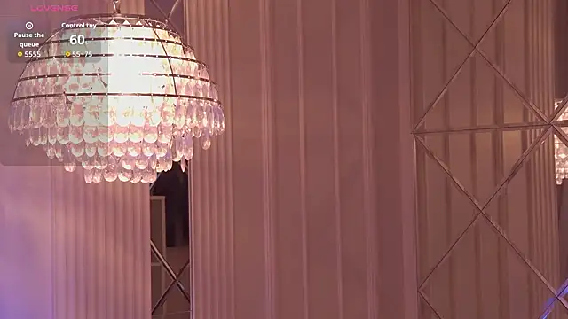 Snapshot of MollyHilton chatting on 02/04/26, 03:01 MollyHilton online show from 02/04/26, 03:01