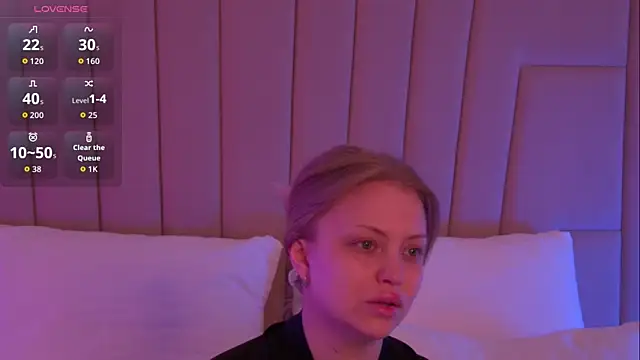 Snapshot of MollyHilton chatting on 02/21/26, 06:20 MollyHilton online show from 02/21/26, 06:20