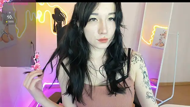 AliceeinWonderlanddd online show from 03/19/26, 02:59