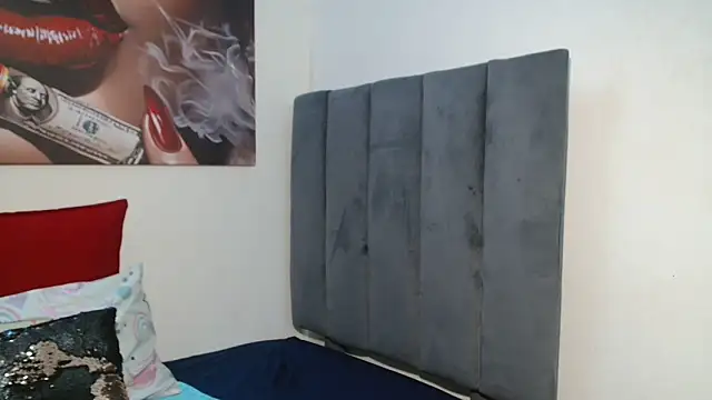 Snapshot of Moreish-06 chatting on 02/22/26, 05:33 Moreish-06 online show from 02/22/26, 05:33