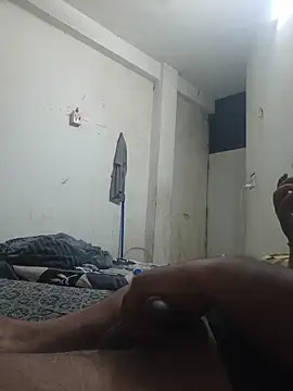 Snapshot of GTX-8194 chatting on 02/20/26, 05:02 GTX-8194 online show from 02/20/26, 05:02