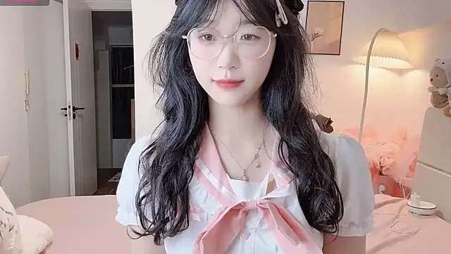 Luminous4173 online show from 05/30/26, 12:57