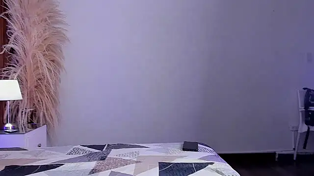 Snapshot of _Cherry_fox chatting on 07/05/26, 12:23 Cherry fox online show from 07/05/26, 12:23
