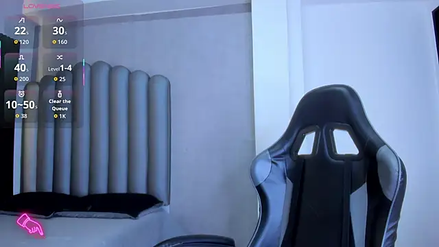 Snapshot of Shirleytaylor- chatting on 02/11/26, 11:15 Shirleytaylor- online show from 02/11/26, 11:15