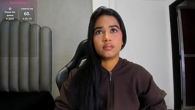 Snapshot of Shirleytaylor- chatting on 02/19/26, 11:50 Shirleytaylor- online show from 02/19/26, 11:50