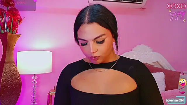 Maia Hotts online show from 04/02/26, 09:01