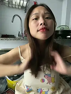 Emxinhka1 online show from 07/31/26, 04:17