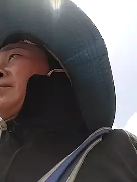 Neoone 1 online show from 04/25/26, 04:37