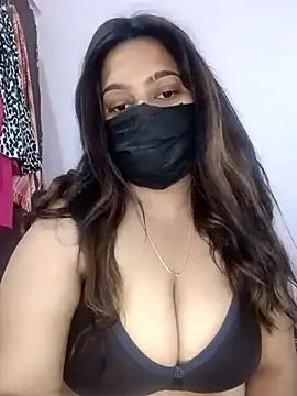 Aliya Hott online show from 04/23/26, 04:35