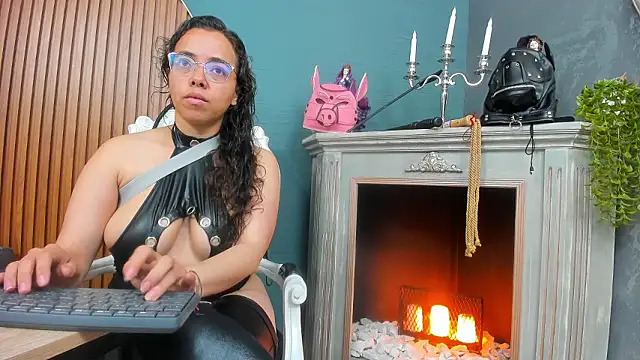 Snapshot of barbara_leython chatting on 02/10/26, 12:53 barbara leython online show from 02/10/26, 12:53