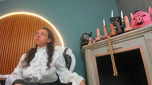 Snapshot of barbara_leython chatting on 02/11/26, 12:54 barbara leython online show from 02/11/26, 12:54