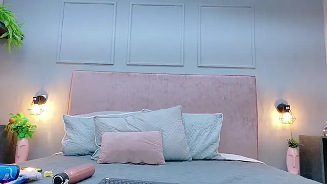 Snapshot of Busty_Zay chatting on 02/17/26, 06:36 Busty Zay online show from 02/17/26, 06:36