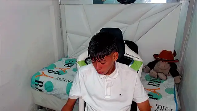 Liarr  online show from 03/16/26, 08:02