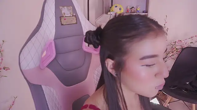 Snapshot of mavi_boo chatting on 02/19/26, 09:55 mavi boo online show from 02/19/26, 09:55