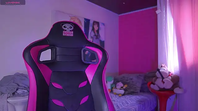 Snapshot of mavi_boo chatting on 02/24/26, 07:45 mavi boo online show from 02/24/26, 07:45