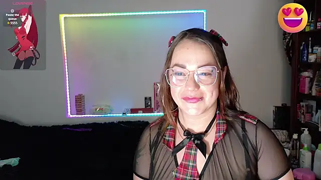 Tammy Parker online show from 02/15/26, 04:53