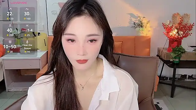 Snapshot of Lisa-295188 chatting on 02/06/26, 06:51 Lisa-295188 online show from 02/06/26, 06:51