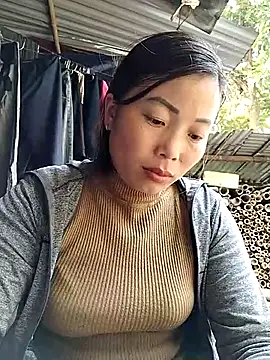 Ella-aa online show from 03/10/26, 05:56