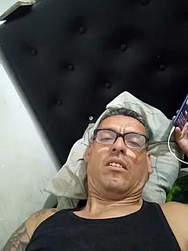 Carlos-0425 online show from 05/06/26, 04:30
