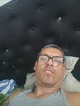 Carlos-0425 online show from 07/18/26, 03:44