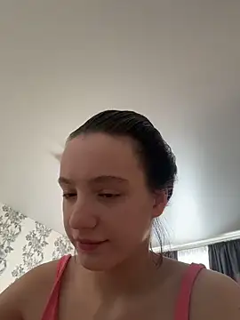 MiaTee online show from 03/02/26, 03:52