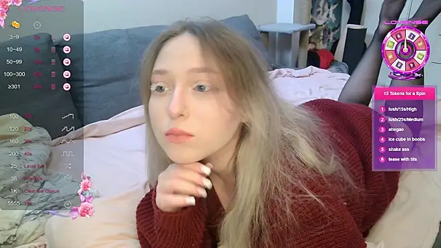 Snapshot of Emiliaaah chatting on 02/19/26, 10:28 Emiliaaah online show from 02/19/26, 10:28