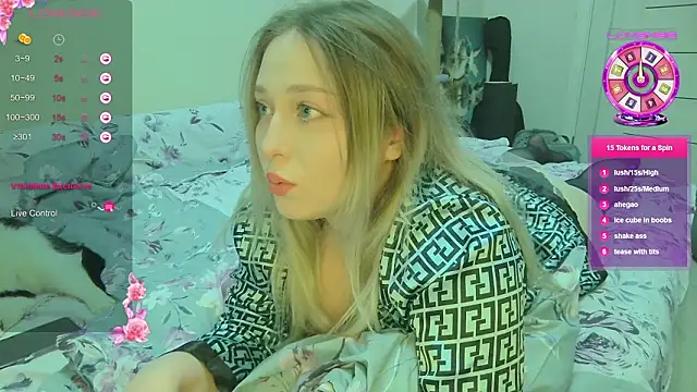 Snapshot of Emiliaaah chatting on 02/20/26, 08:53 Emiliaaah online show from 02/20/26, 08:53