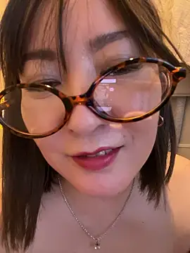 Mitsuco surflady online show from 04/18/26, 07:58