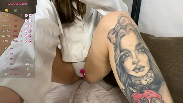 Snapshot of noxxiii chatting on 02/24/26, 04:10 noxxiii online show from 02/24/26, 04:10