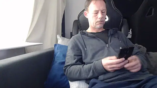 Snapshot of Sexy_Ass_Mike chatting on 02/15/26, 01:52 Sexy Ass Mike online show from 02/15/26, 01:52