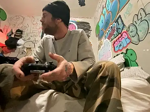 gothboiplzty online show from 03/04/26, 06:41