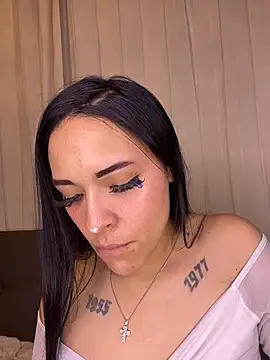 Snapshot of cristal__violetaa chatting on 02/03/26, 06:40 cristal violetaa online show from 02/03/26, 06:40