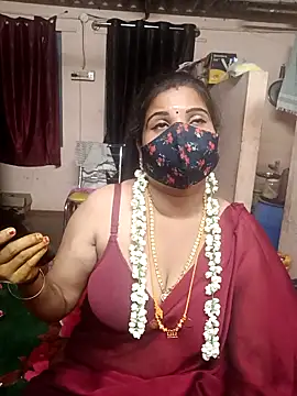 Snapshot of Madhusri_Tamil_Telugu chatting on 04/17/26, 06:11 Madhusri Tamil Telugu online show from 04/17/26, 06:11