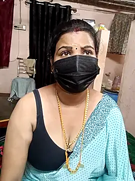 Snapshot of Madhusri_Tamil_Telugu chatting on 04/29/26, 02:10 Madhusri Tamil Telugu online show from 04/29/26, 02:10