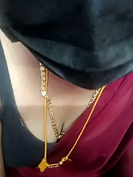 Snapshot of Madhusri_Tamil_Telugu chatting on 04/30/26, 12:44 Madhusri Tamil Telugu online show from 04/30/26, 12:44