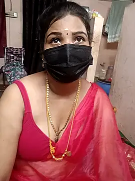 Snapshot of Madhusri_Tamil_Telugu chatting on 05/15/26, 02:35 Madhusri Tamil Telugu online show from 05/15/26, 02:35