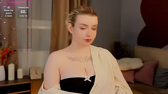 Snapshot of _Matadora_ chatting on 02/02/26, 03:00 Matadora online show from 02/02/26, 03:00