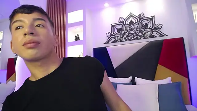 Snapshot of Fancy_Vixen chatting on 02/23/26, 03:37 Fancy Vixen online show from 02/23/26, 03:37