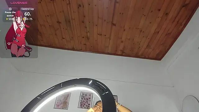 luna velveth online show from 04/09/26, 10:31