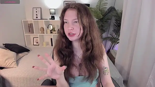 Luna Tide online show from 04/30/26, 09:30