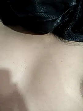 Snapshot of hey_sirri chatting on 07/03/26, 07:31 hey sirri online show from 07/03/26, 07:31