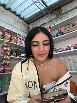 Snapshot of Valery_pink18 chatting on 02/13/26, 11:12 Valery pink18 online show from 02/13/26, 11:12