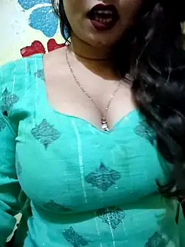 Snapshot of PARI51 chatting on 02/10/26, 06:45 PARI51 online show from 02/10/26, 06:45