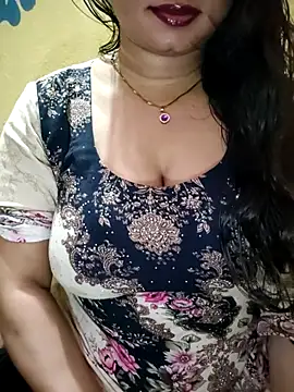 Snapshot of PARI51 chatting on 05/05/26, 07:55 PARI51 online show from 05/05/26, 07:55