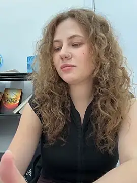 AsynaYuuki online show from 03/28/26, 06:18