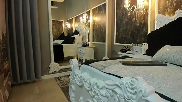 Snapshot of JuliethMilf chatting on 02/20/26, 07:47 JuliethMilf online show from 02/20/26, 07:47