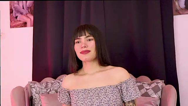 dakotacollins  online show from 04/16/26, 02:23